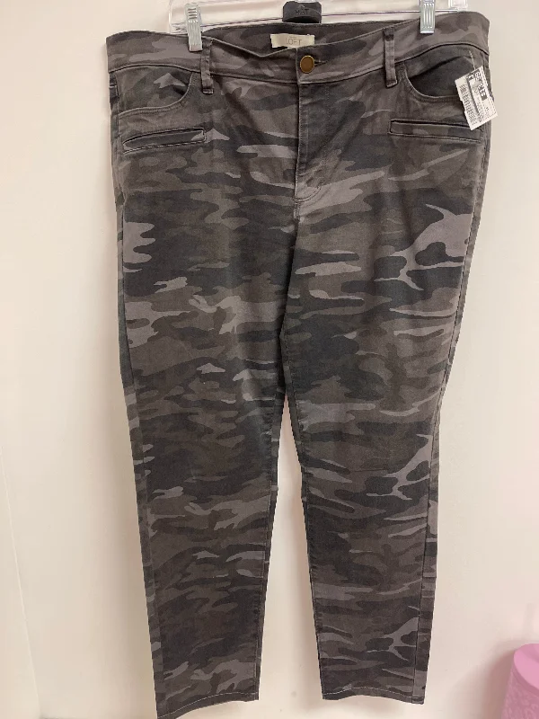 Pants Other By Loft In Camouflage Print, Size: 14