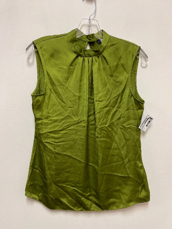 Top Sleeveless By Vince Camuto In Green, Size: S